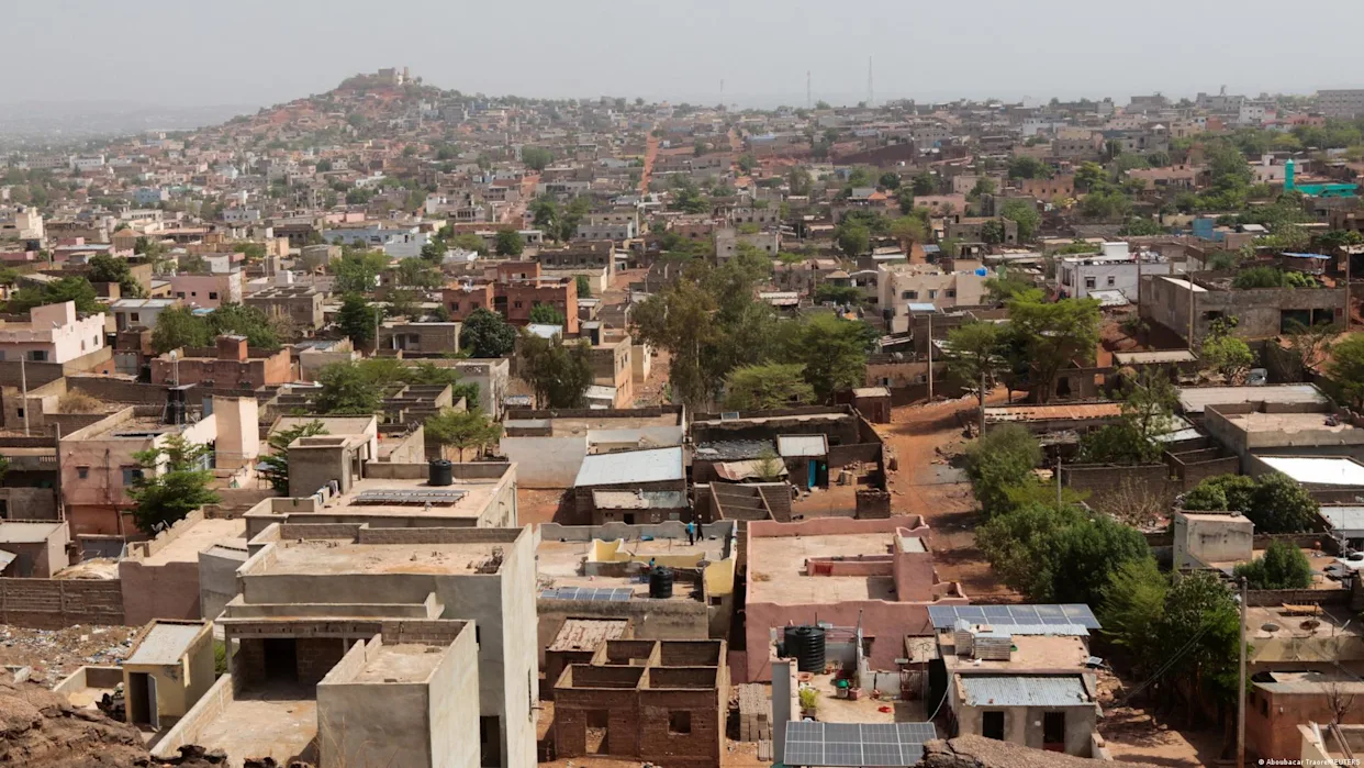Road blockade near Bamako caused by djihadist attacks