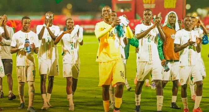 U17 Senegal team celebrating qualification