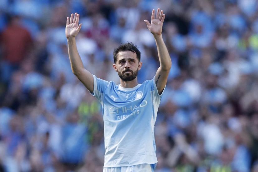Bernardo Silva waving to the Etihad Stadium crowd during his farewell match