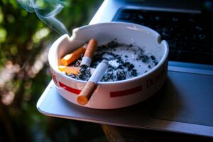 Passive smoking in N’Djamena: a gap between law and daily life