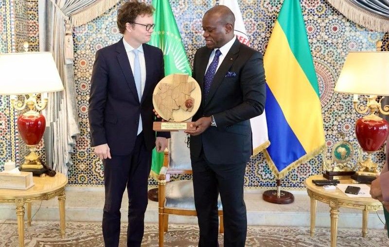 President Oligui Nguema of Gabon meeting with British Ambassador Simon Day at the Presidential Palace