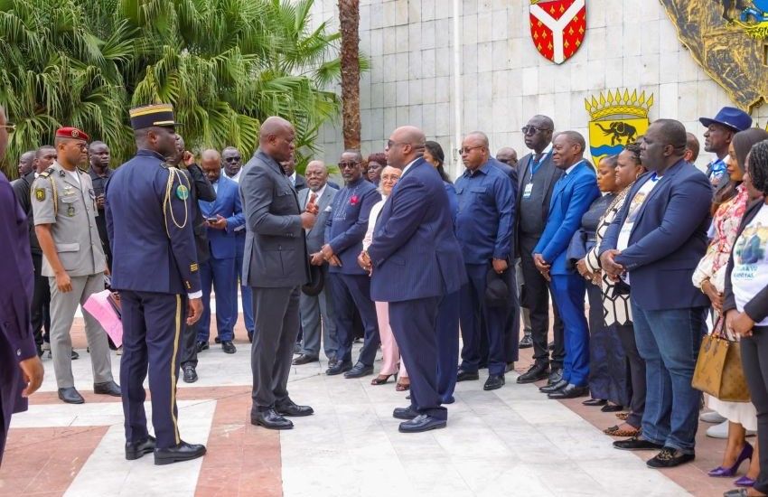 Presidential Palace reception for Ogooué-Maritime delegation