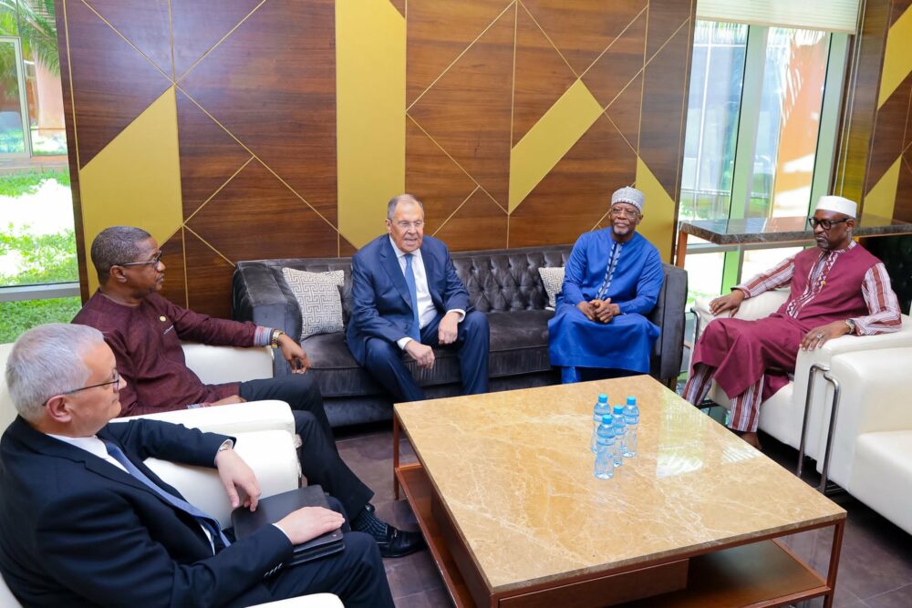 Nigerian diplomats and Russian counterpart gather in Niamey