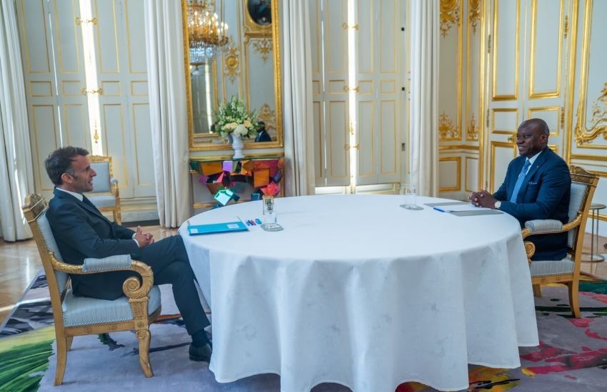 President Macron and President Oligui Nguema in a bilateral meeting at the Élysée Palace