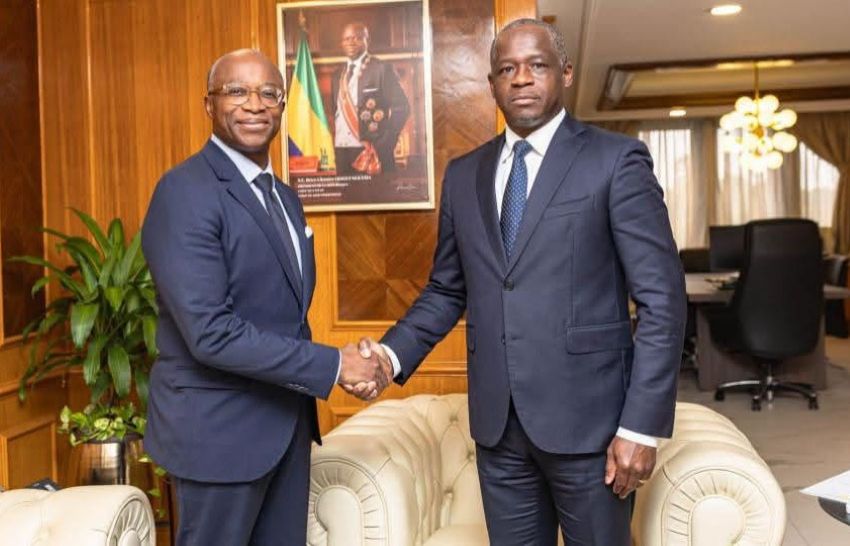 Gabonese official and Monaco delegation representatives in a meeting