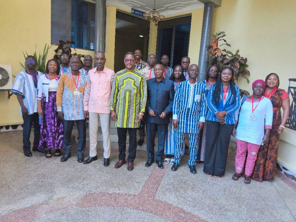 Burkina Faso and Burundi delegations during negotiations